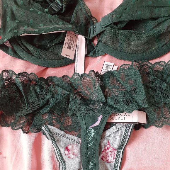 SALE!! Brand New VS Bra & Panty-32DD - Picture 2 of 2